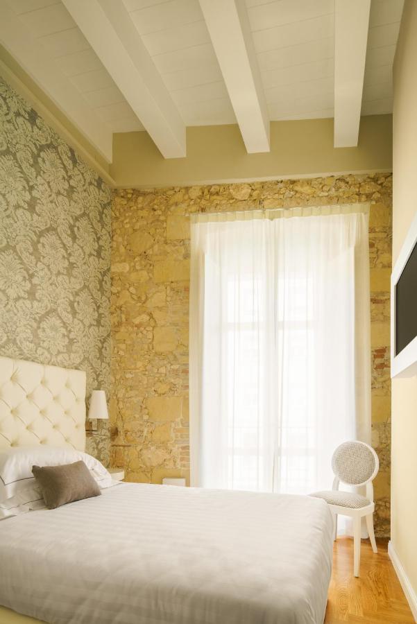 Boutique Hotel Carlo Felice กาญารี ภายนอก รูปภาพ