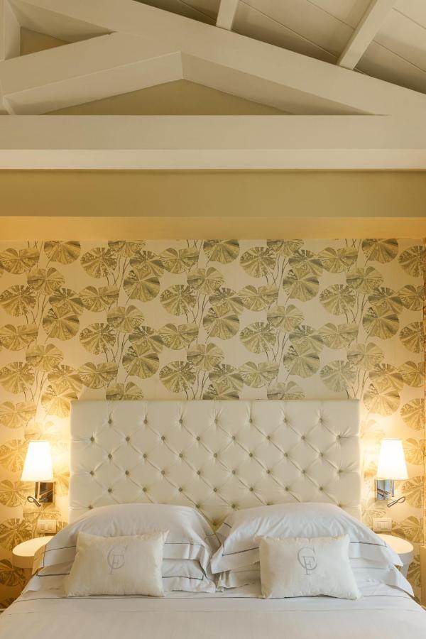 Boutique Hotel Carlo Felice กาญารี ภายนอก รูปภาพ