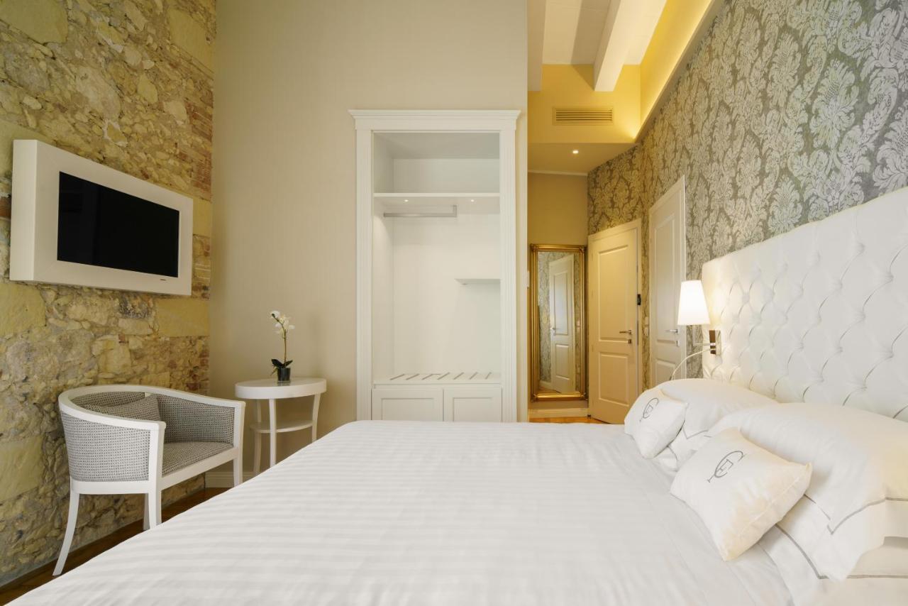 Boutique Hotel Carlo Felice กาญารี ภายนอก รูปภาพ