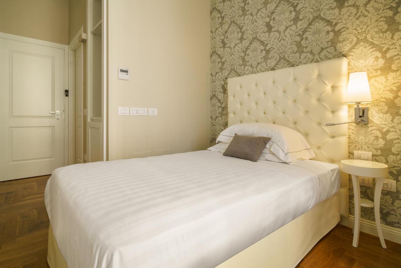 Boutique Hotel Carlo Felice กาญารี ภายนอก รูปภาพ
