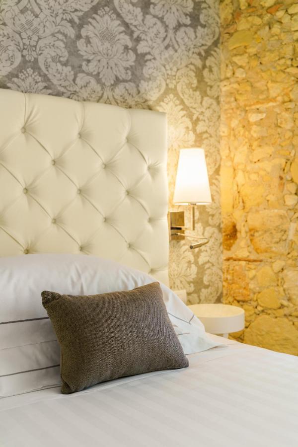 Boutique Hotel Carlo Felice กาญารี ภายนอก รูปภาพ